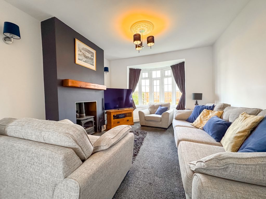 Property photo 2 of 24 Whitby Ewemove Staithes-6