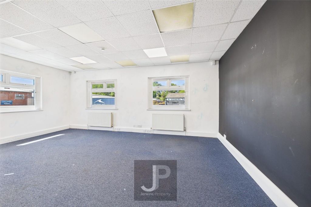 Property photo 2 of 8 Cam01632G0-Pr0187-Still002.Jpg