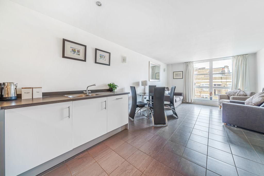 Property photo 3 of 12 Living Room