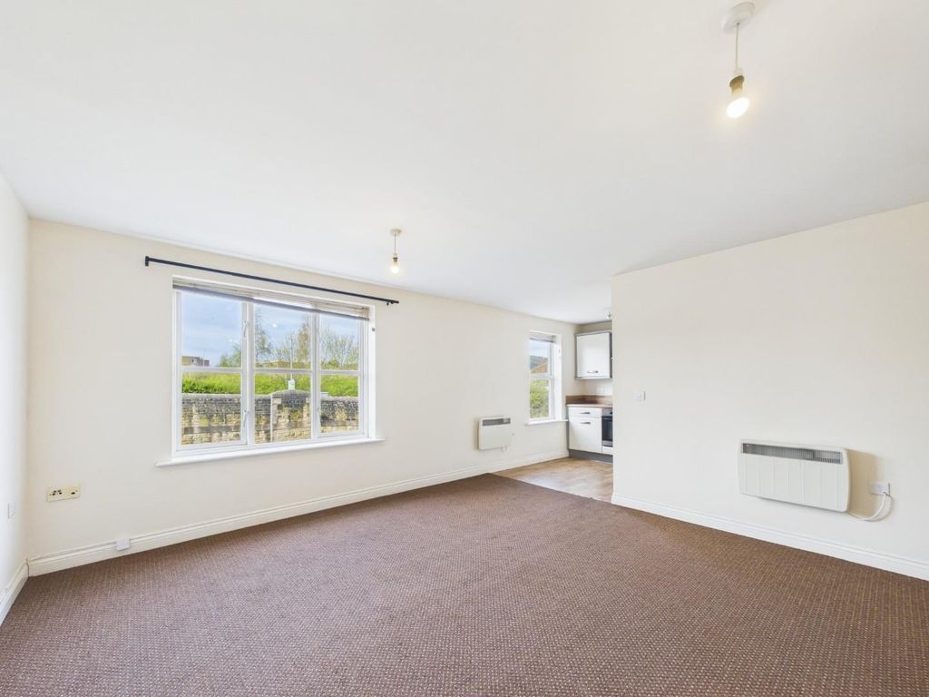 Property photo 3 of 11 Living Area