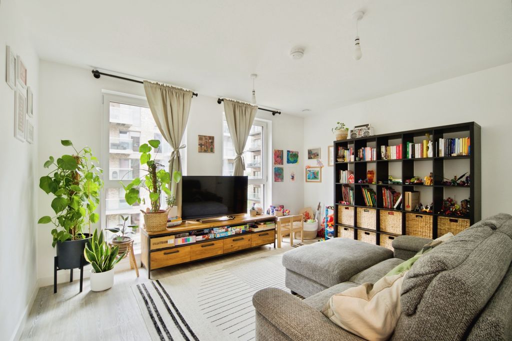 Property photo 3 of 20