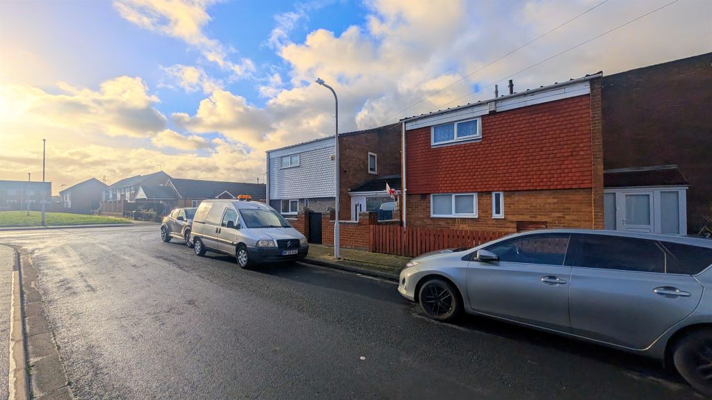 Property photo 2 of 3