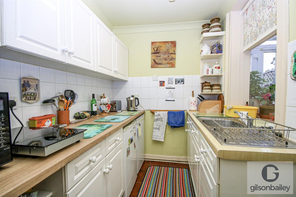 Property photo 2 of 16 13-Img_2266.Jpg