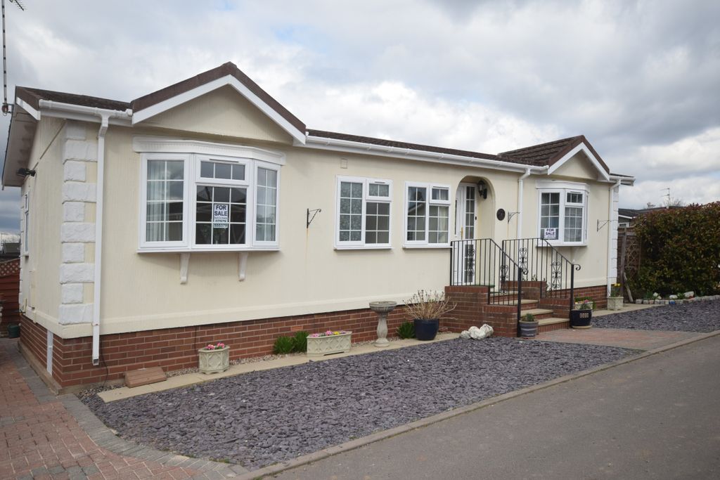 Property photo 1 of 20
