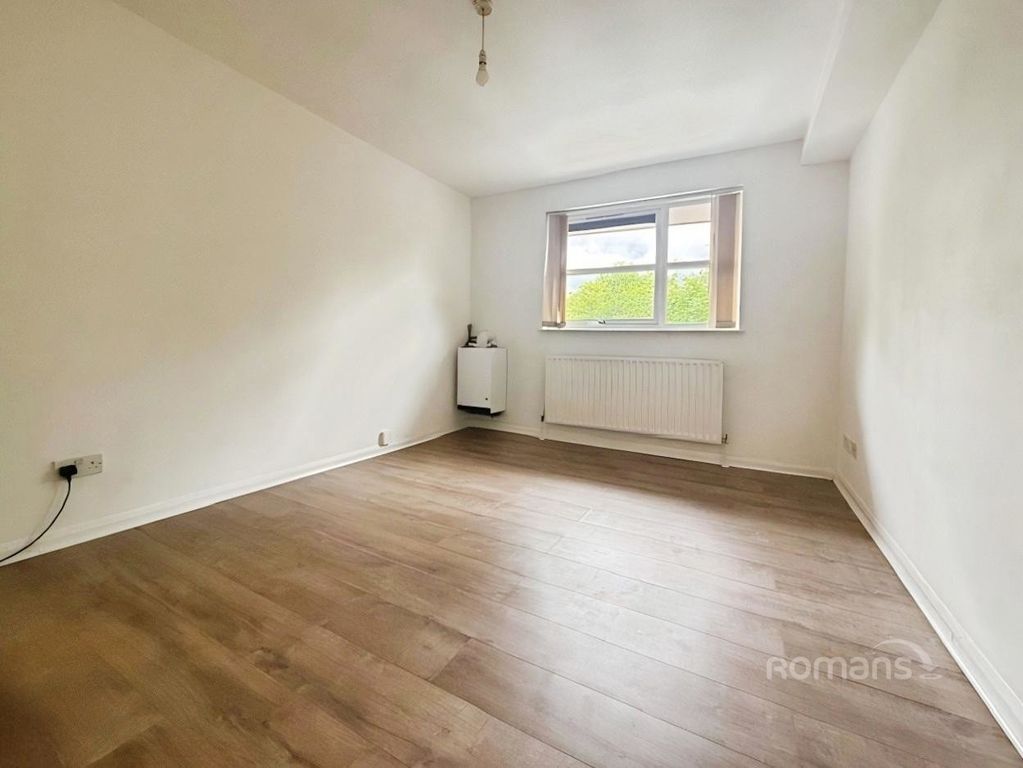 Property photo 3 of 7 Pbox-Img.Jpg