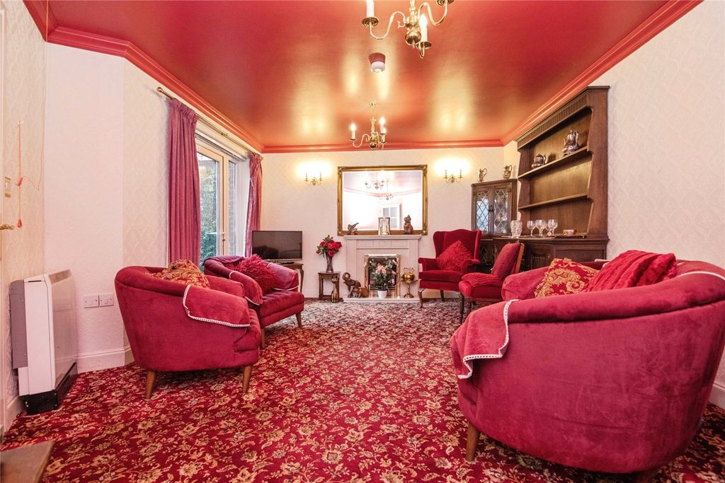 Property photo 2 of 14 Living Room