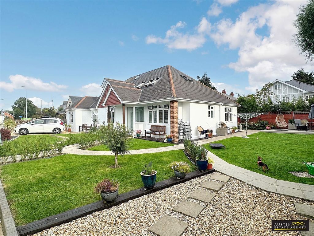 Property photo 1 of 30