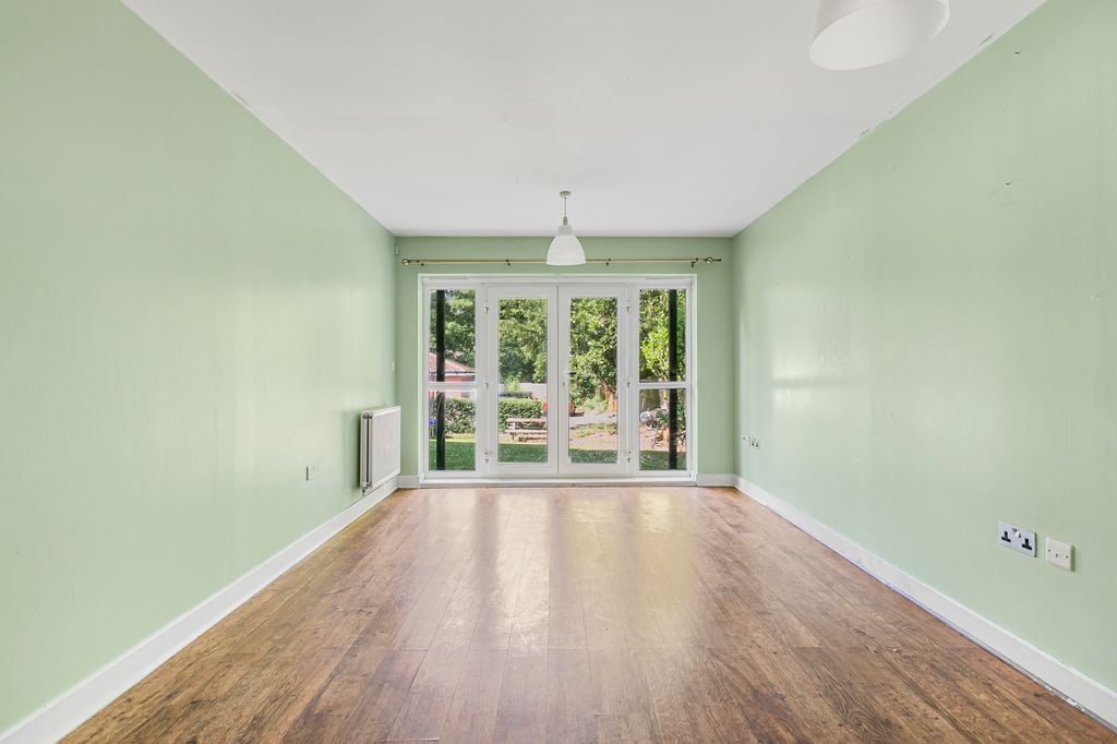 Property photo 3 of 20 8_56522