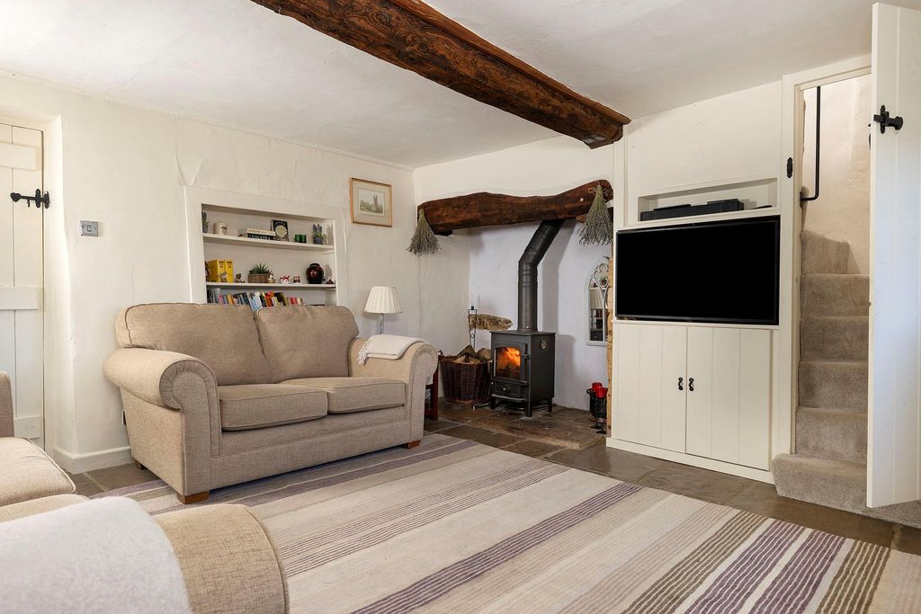 Property photo 3 of 36 Image