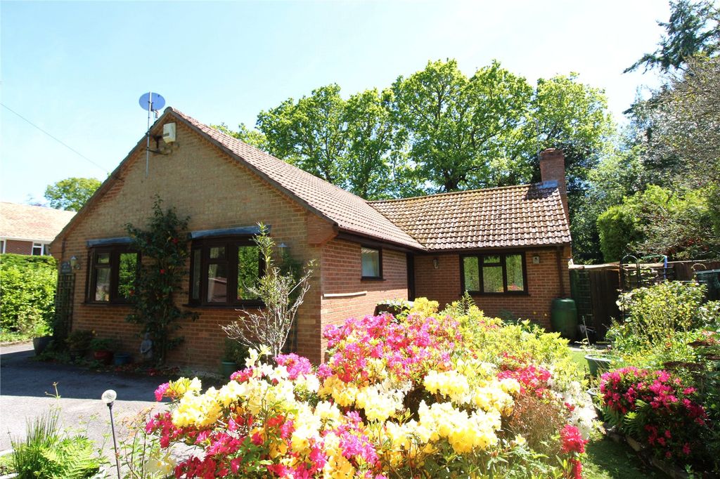 Property photo 2 of 15 Picture No. 16