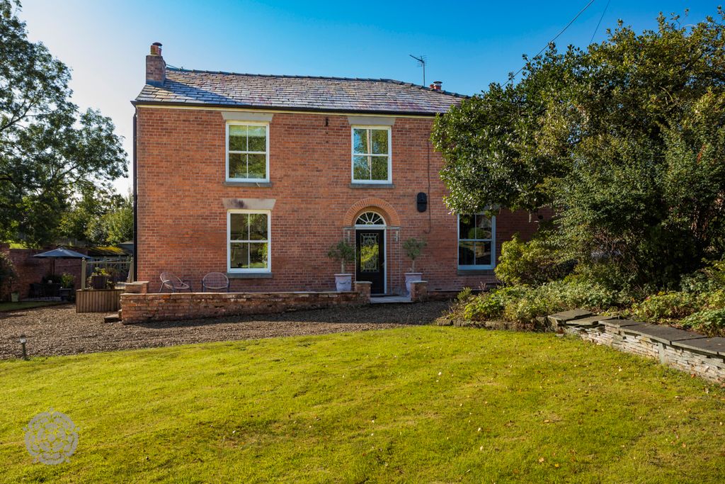 Property photo 1 of 45 Picture No. 06