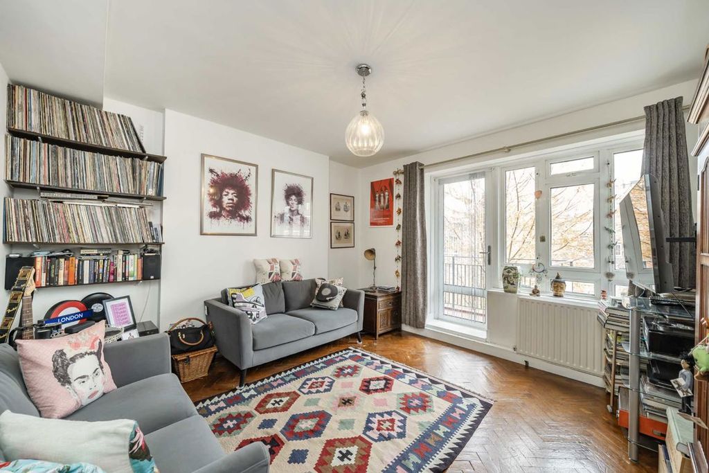 Property photo 1 of 5