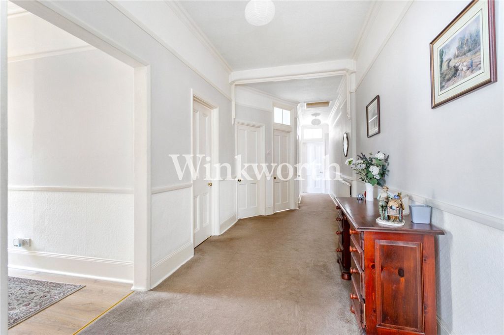 Property photo 3 of 13 Picture No. 07