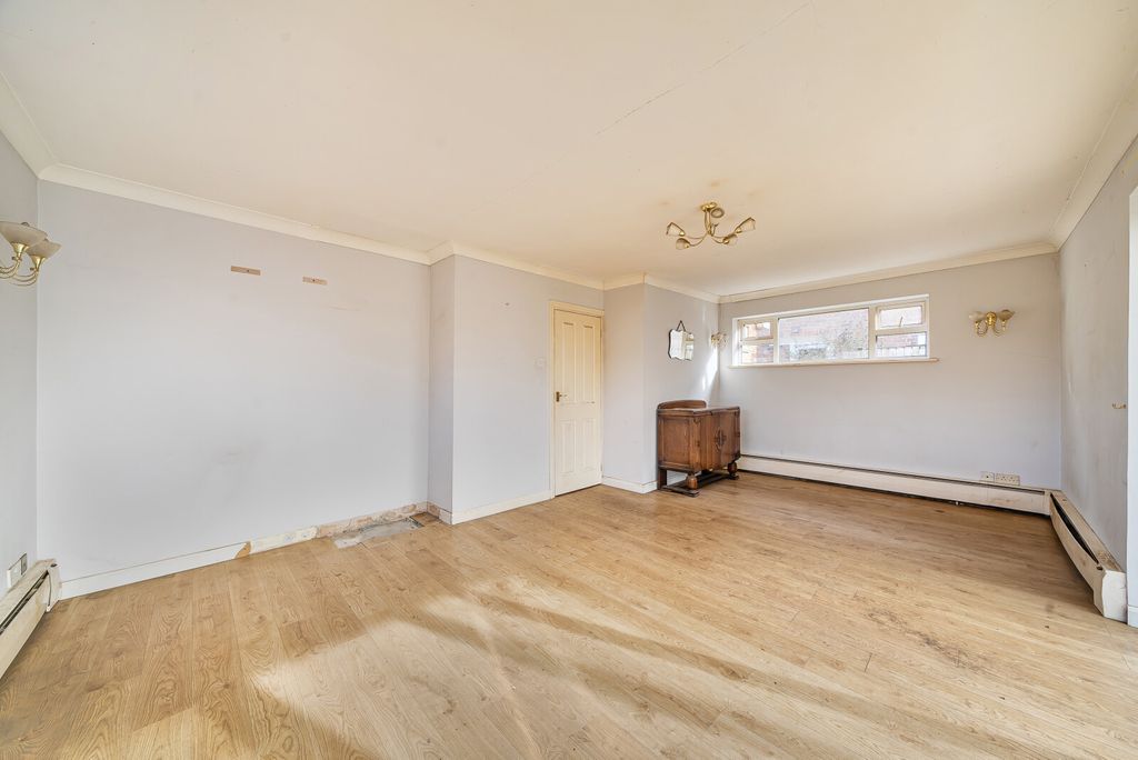 Property photo 2 of 21 1406914-16-698F4E...