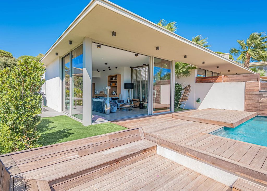 Property photo 1 of 8