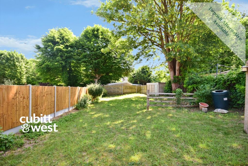 Property photo 3 of 12 Garden