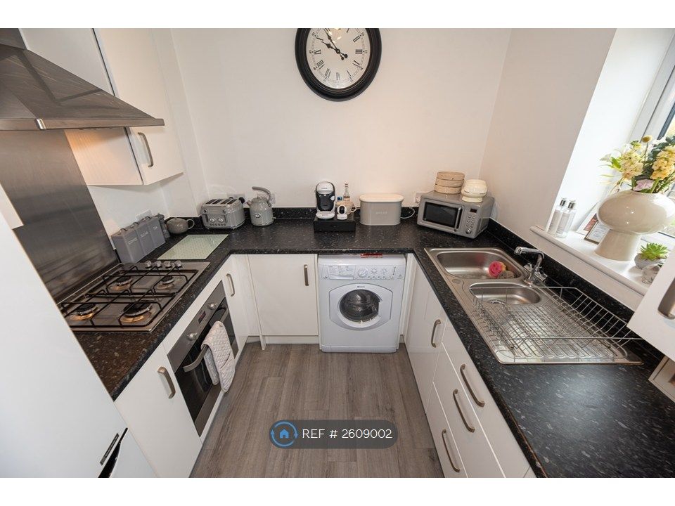 Property photo 1 of 15 Kitchen
