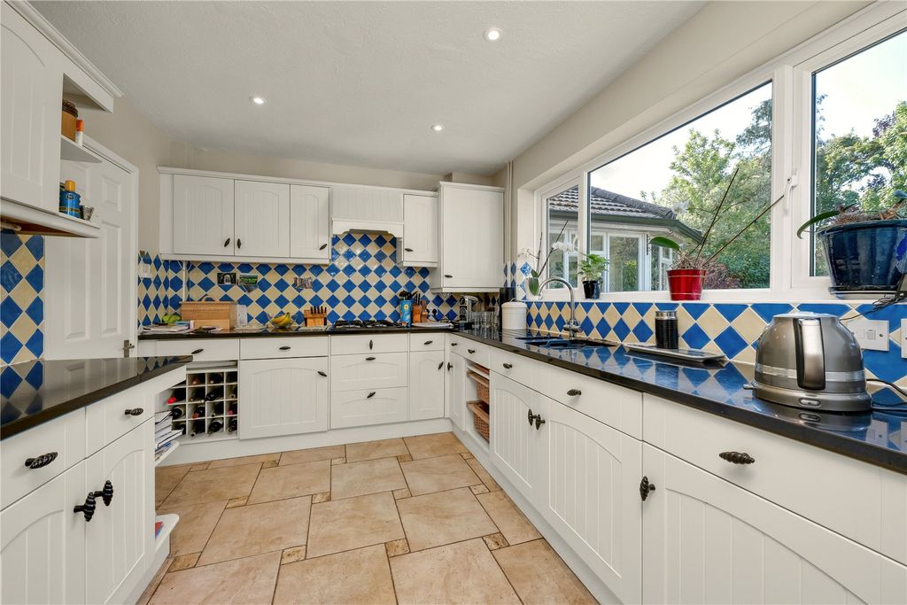 Property photo 2 of 11 Picture No. 06