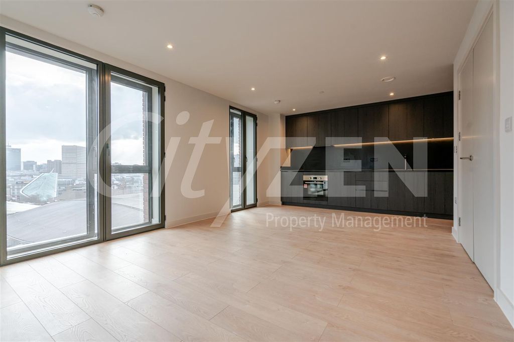 Property photo 1 of 31 Reception