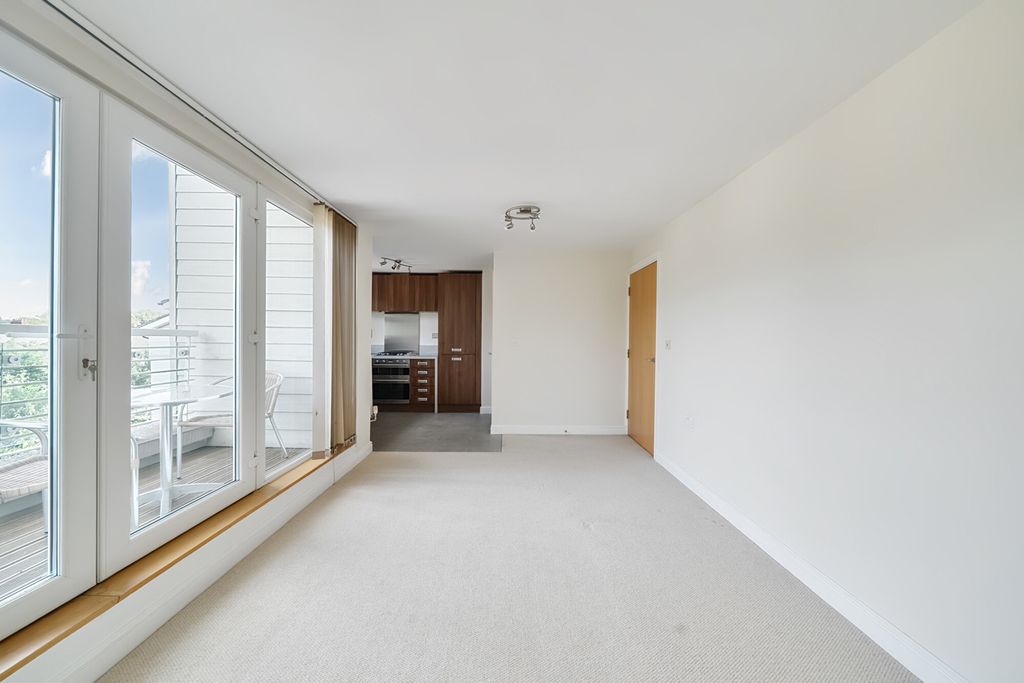 Property photo 3 of 21 1316948-4-6863A03...