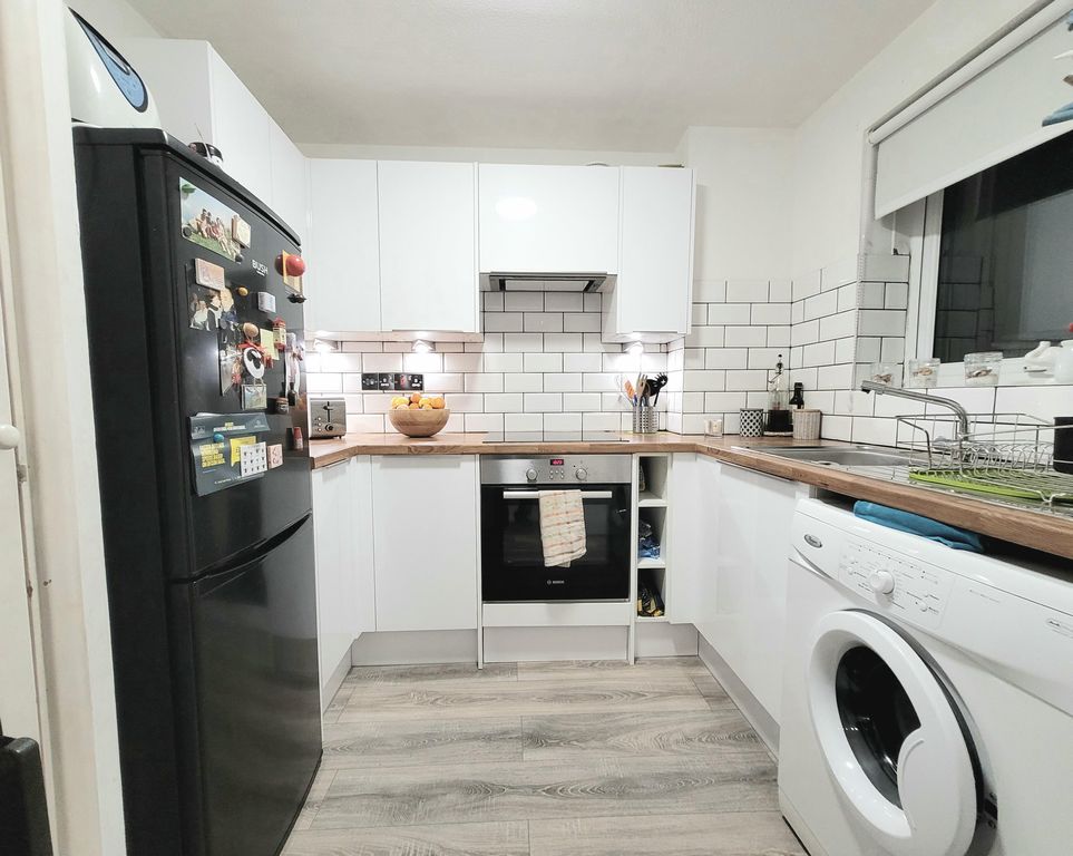 Property photo 3 of 6 Image