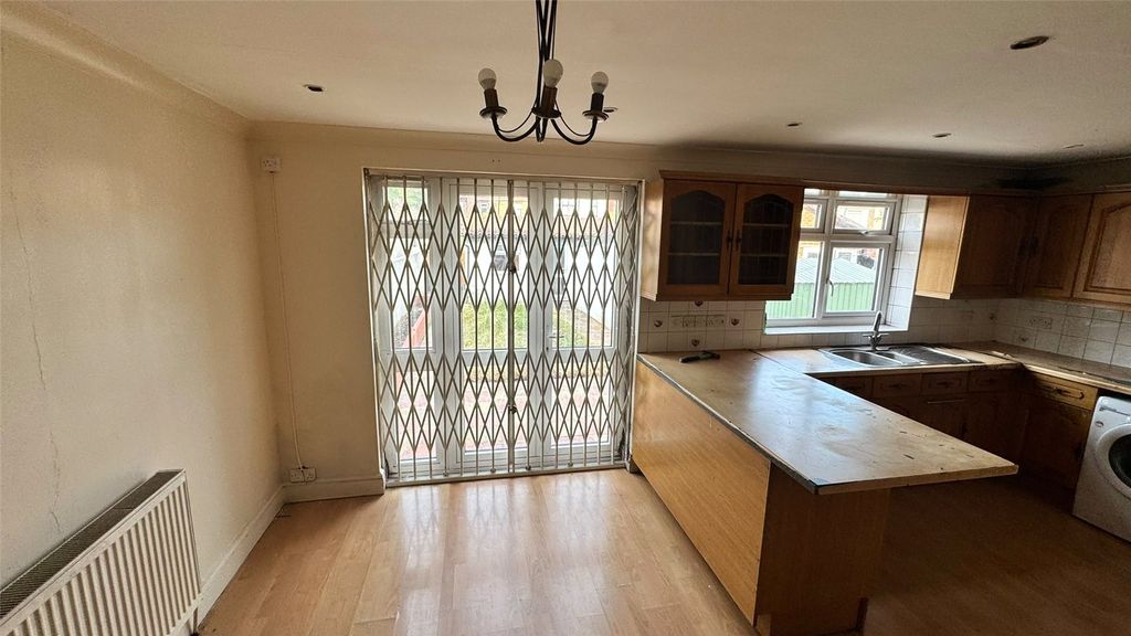 Property photo 1 of 13 Picture No. 02
