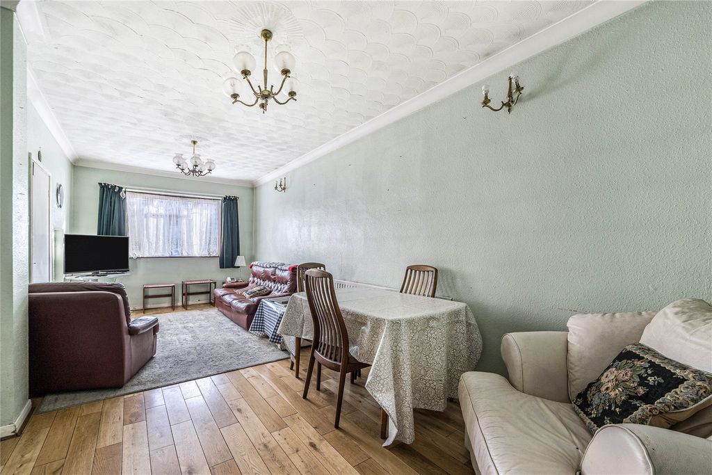 Property photo 3 of 15 Picture No. 04