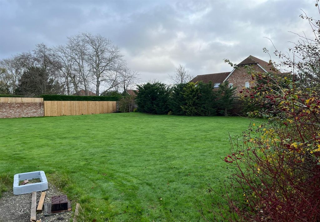 Property photo 2 of 4