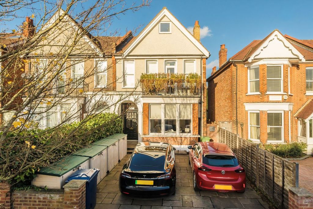 Property photo 1 of 6