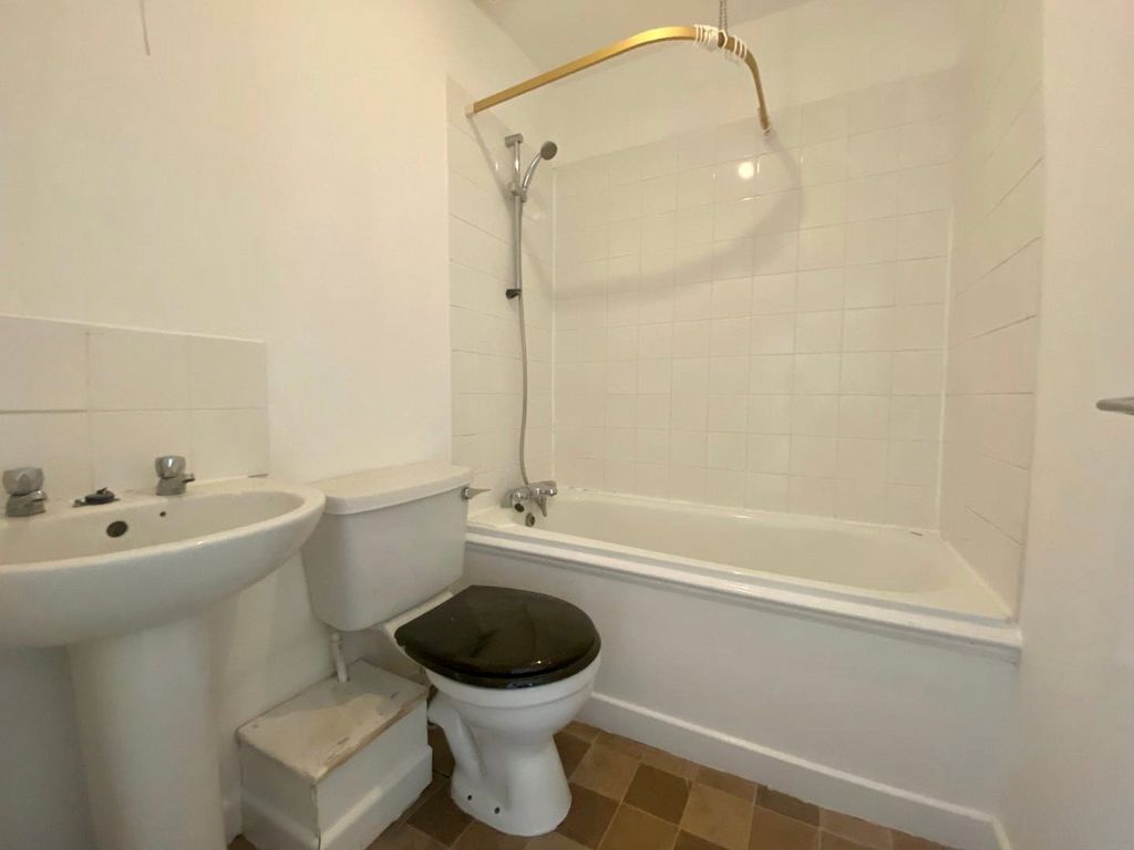 Property photo 3 of 5 Picture No. 04