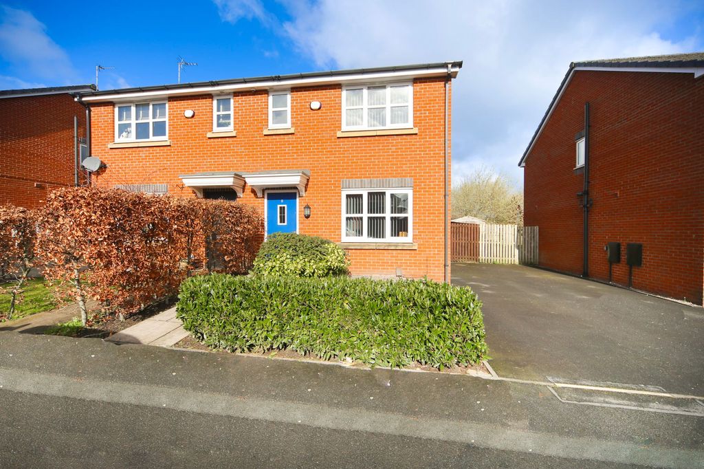 Property photo 1 of 22