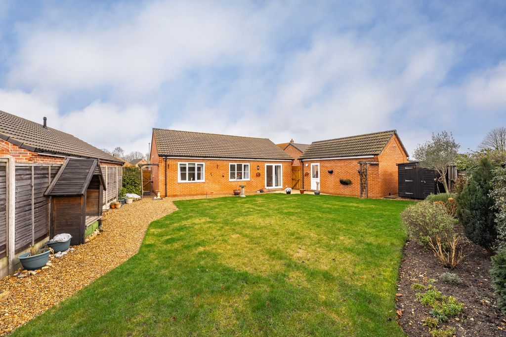 Property photo 2 of 18