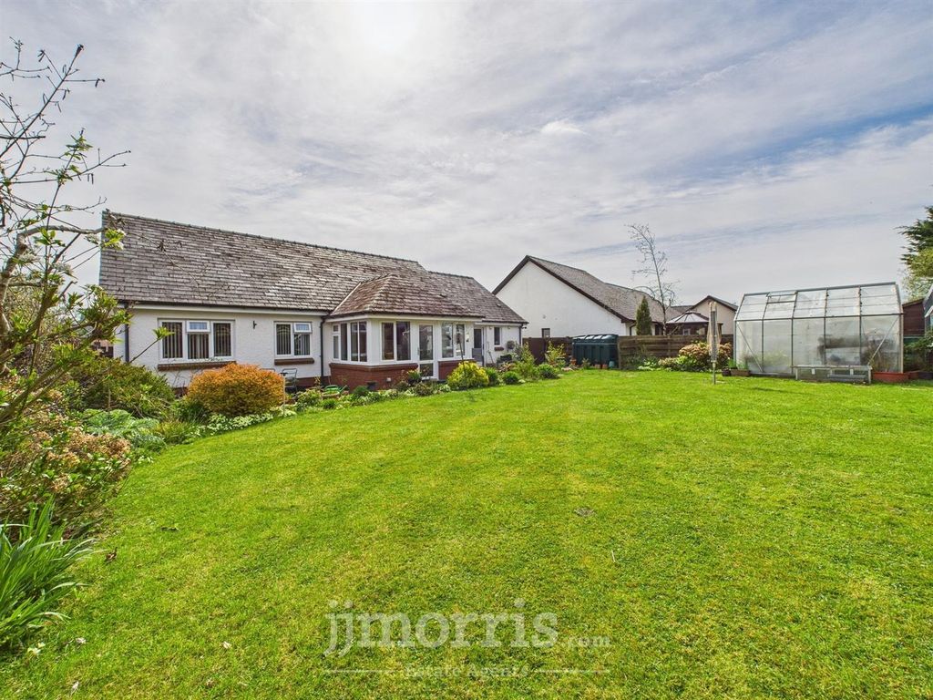 Property photo 2 of 34 Cam05297G0-Pr0022-Still012.Jpg