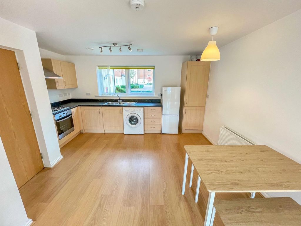 Property photo 3 of 16 Front