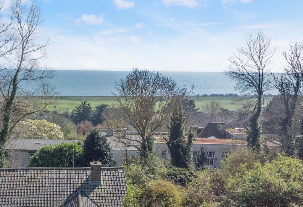 Property photo 2 of 8 View