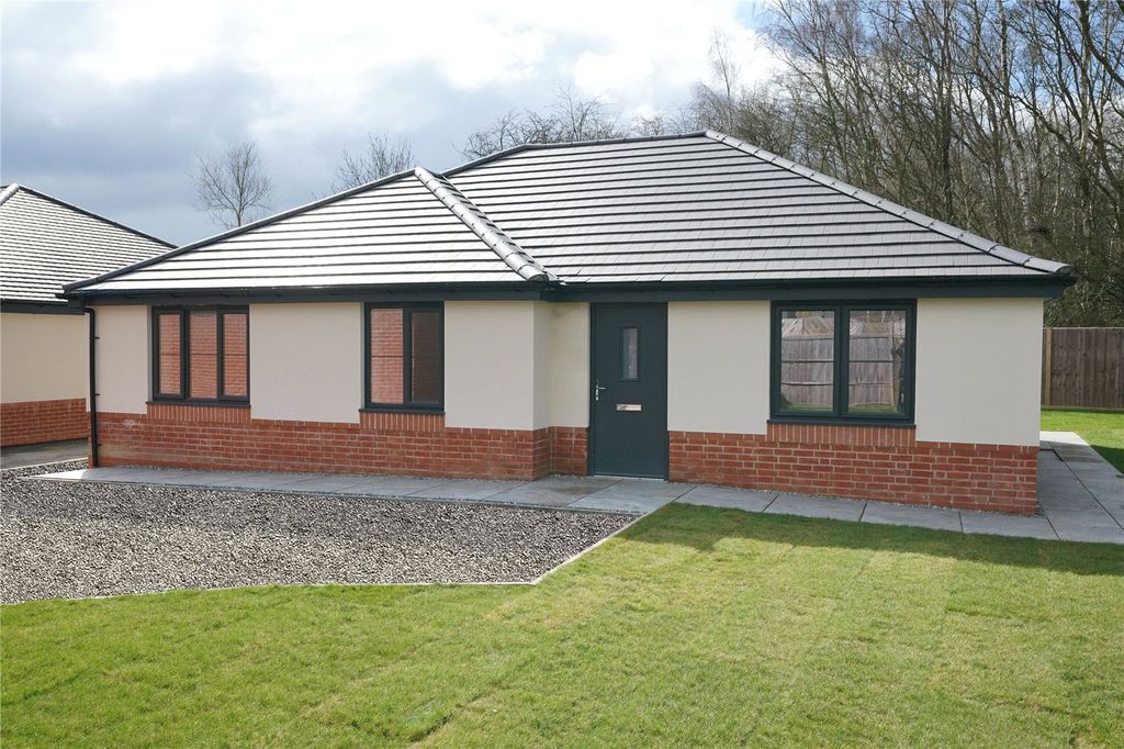 Property photo 1 of 21 Picture No. 35