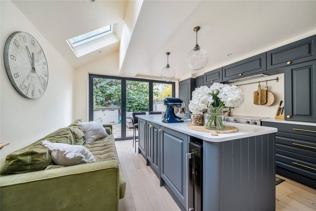 Property photo 2 of 11 Picture No. 06