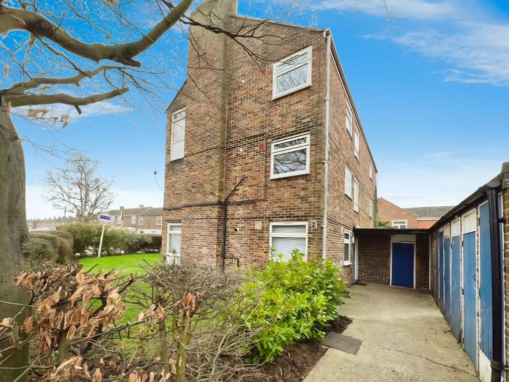 Property photo 1 of 5