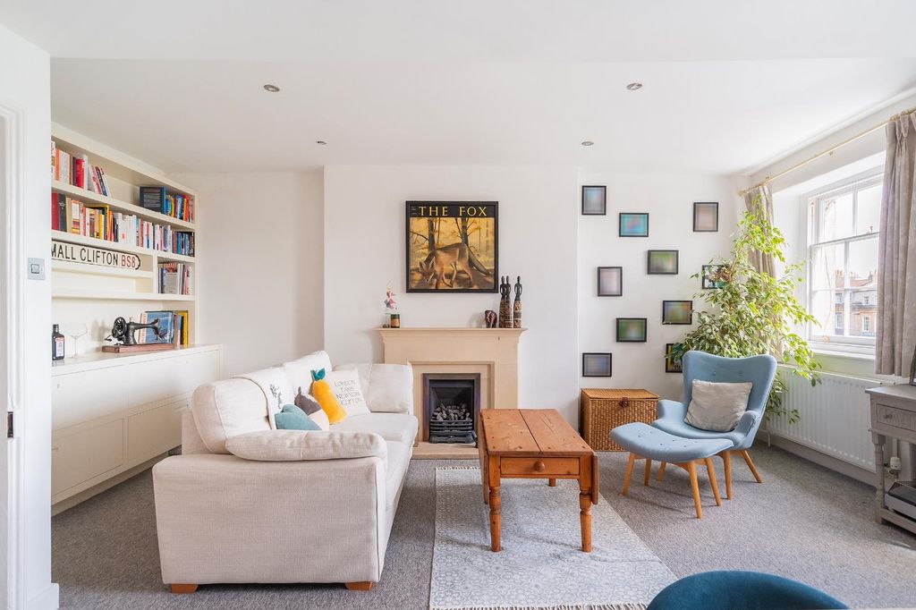 Property photo 1 of 21 T3F4Fwmcn - Reception D.Jpg