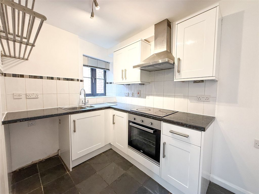 Property photo 1 of 12 Picture No. 33