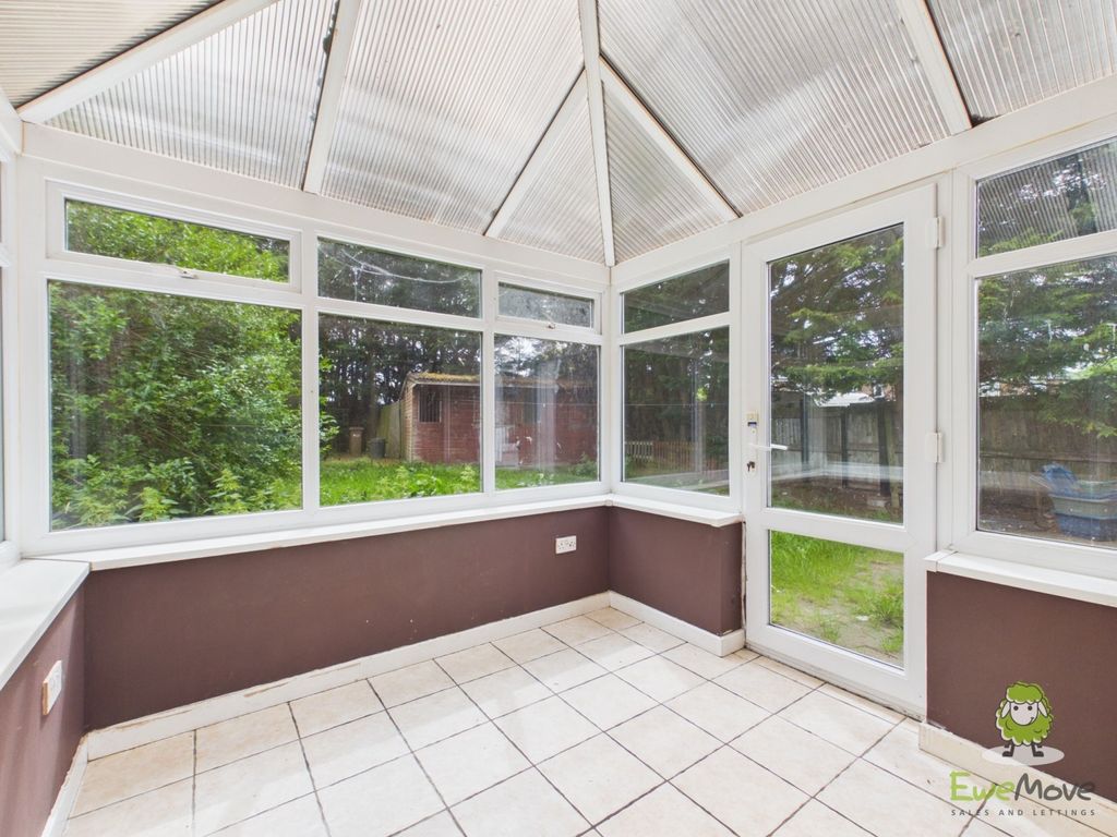 Property photo 3 of 20 Conservatory- Ewemove Whitchurch And Nantwich Char