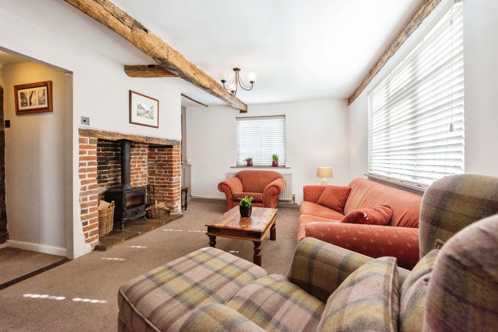 Property photo 2 of 17