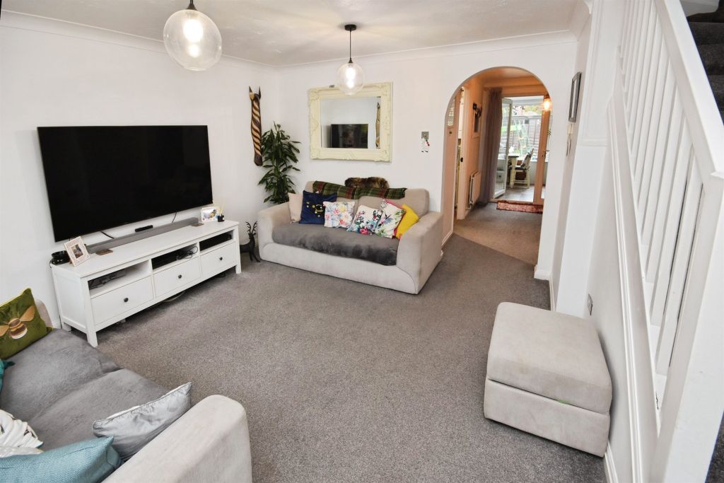 Property photo 2 of 17