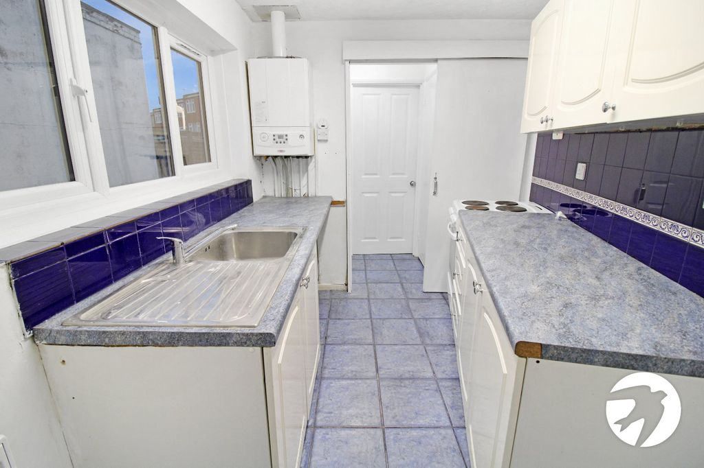 Property photo 3 of 9 Picture No. 06
