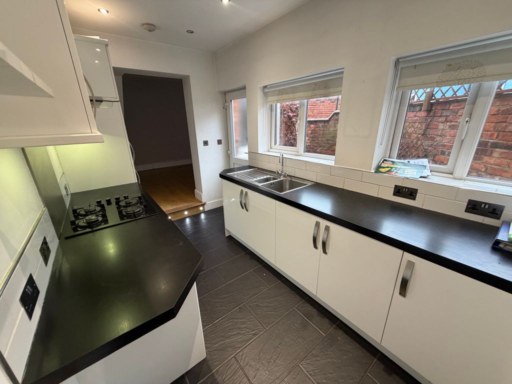 Property photo 2 of 8 Bedroom 1