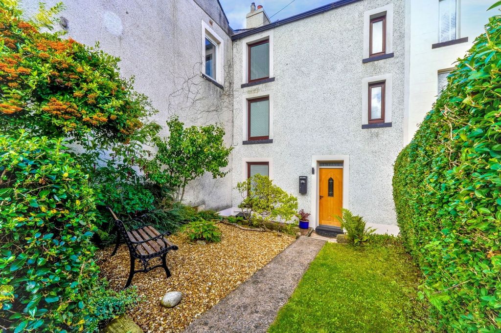 Property photo 1 of 28