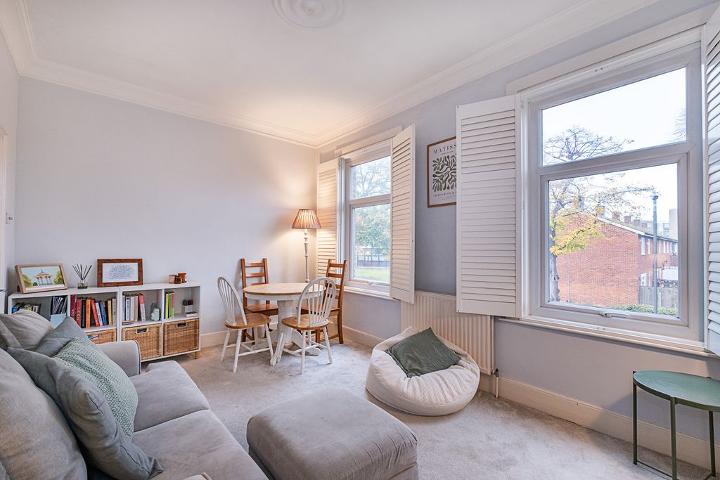 Property photo 2 of 10