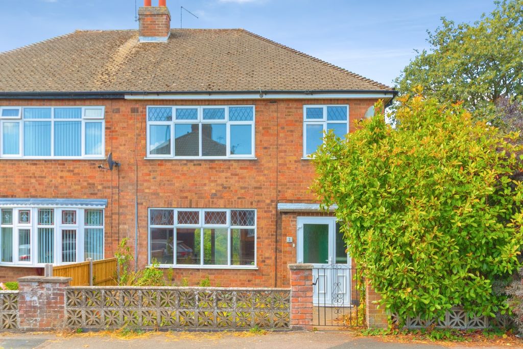 Property photo 2 of 15