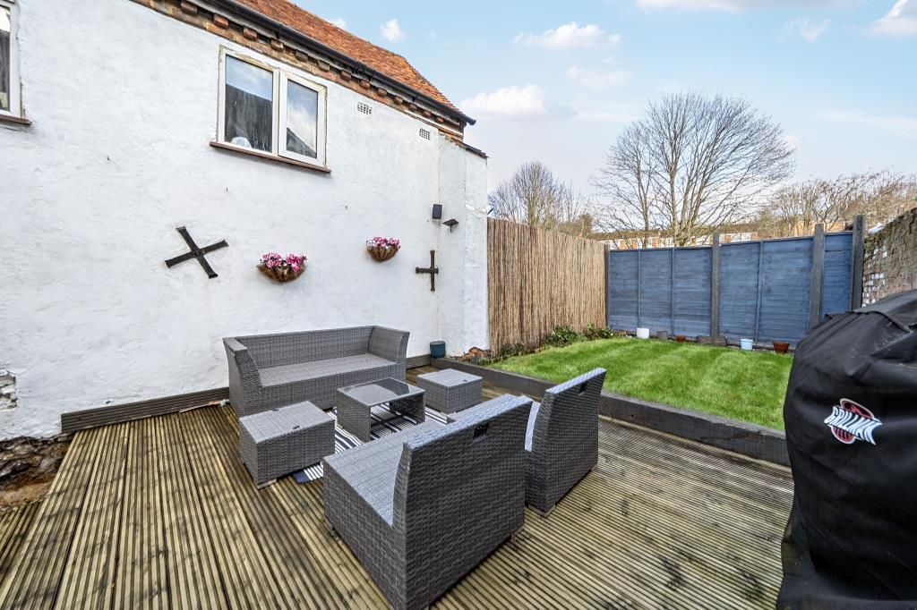 Property photo 2 of 21 Garden