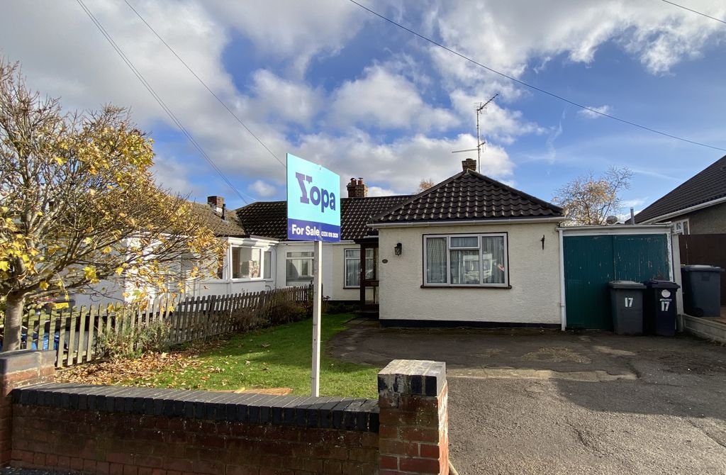 Property photo 1 of 13 Front